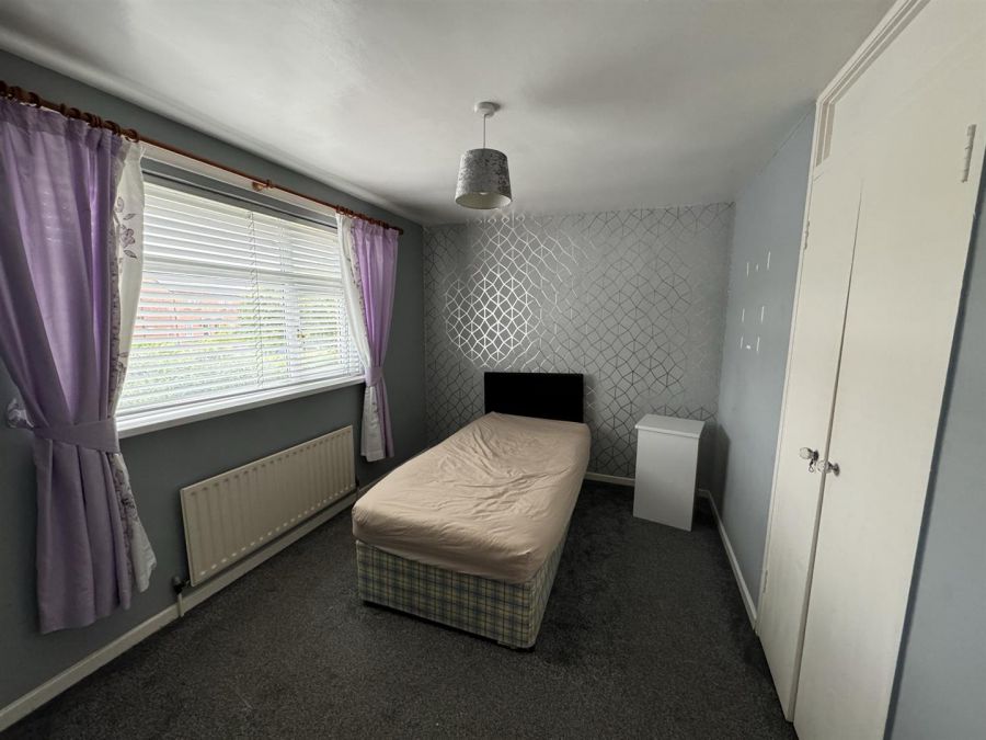 12 Grange Walk
