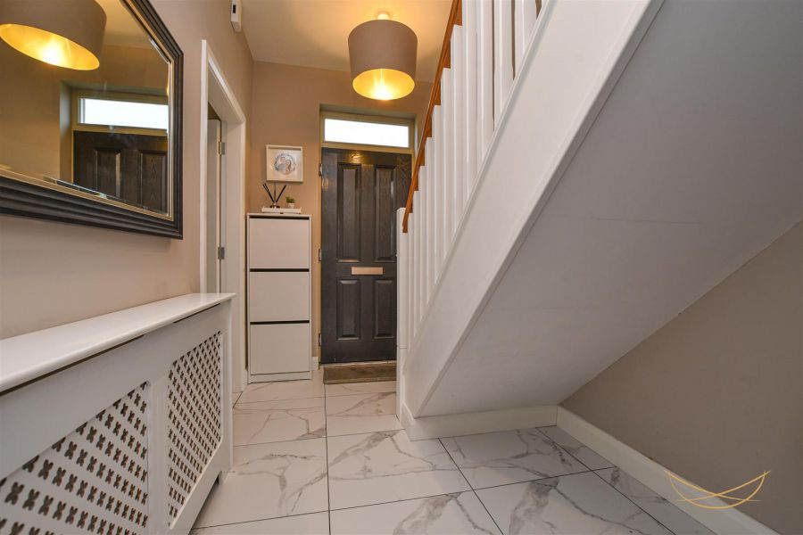 8 Hansons Hall Lane