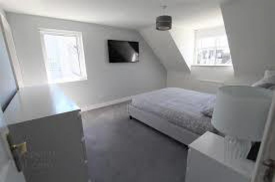 3 Woodcroft Rise
