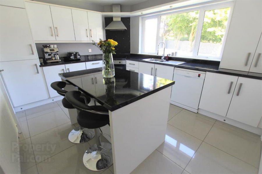 3 Woodcroft Rise
