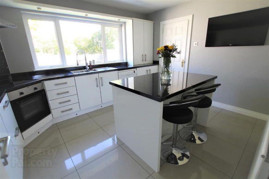 3 Woodcroft Rise