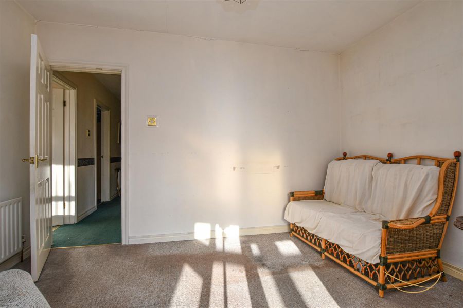 14 Croft Manor