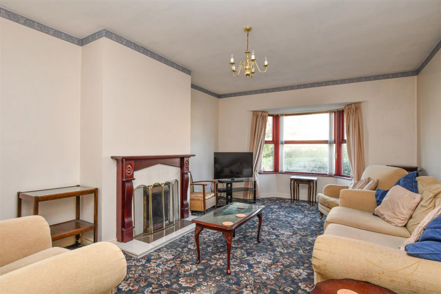 14 Croft Manor