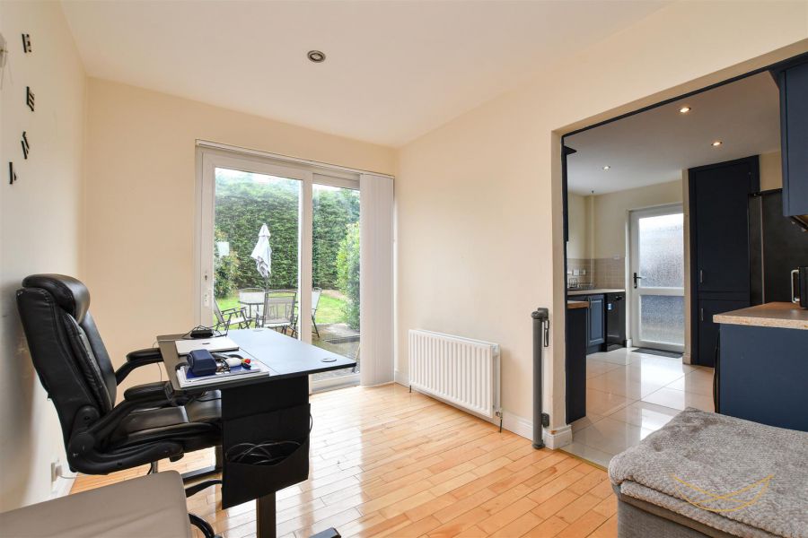4 Fairview Parade