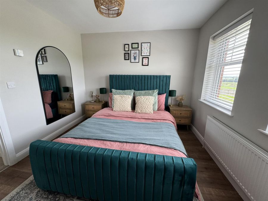 3 Rushfield Place