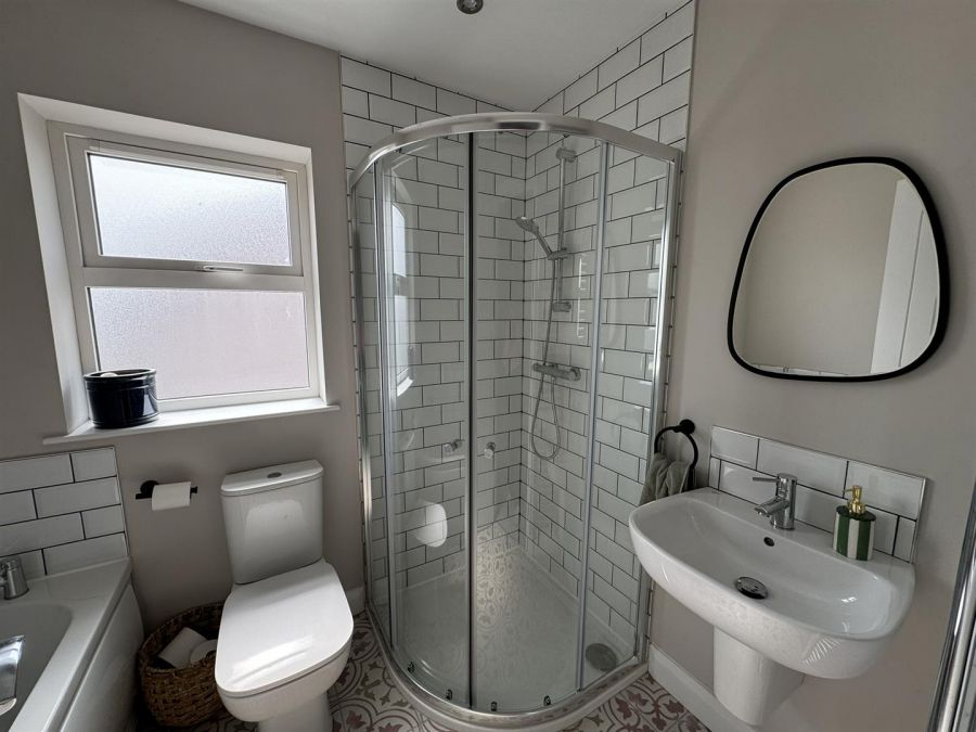 3 Rushfield Place
