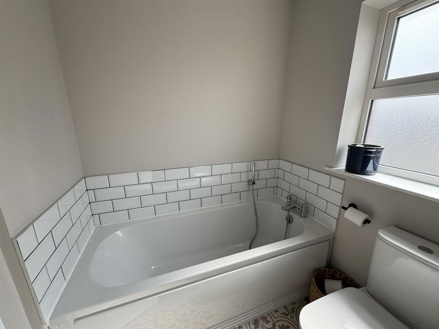 3 Rushfield Place