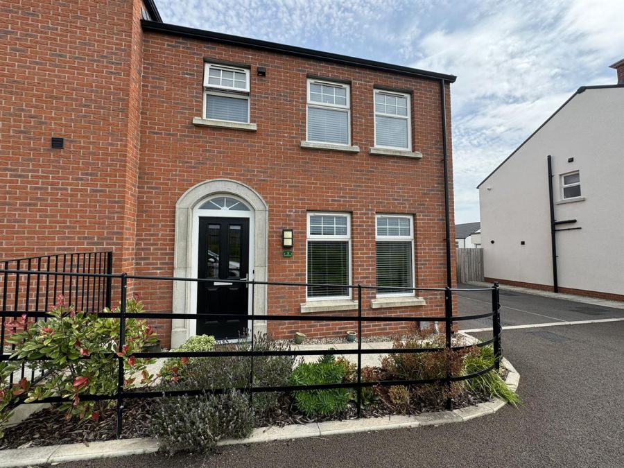 3 Rushfield Place
