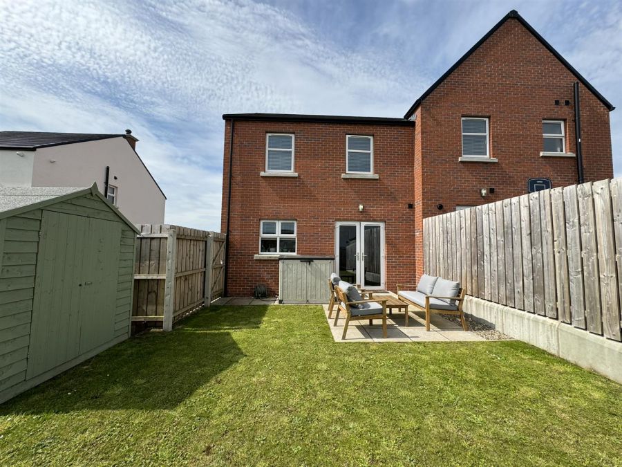 3 Rushfield Place