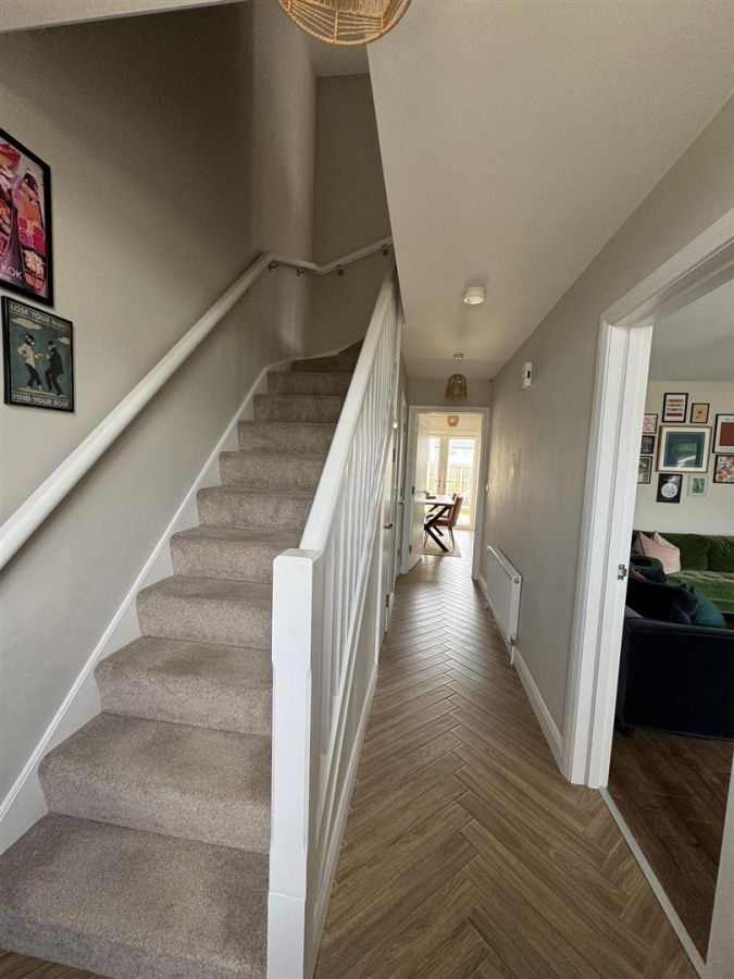 3 Rushfield Place
