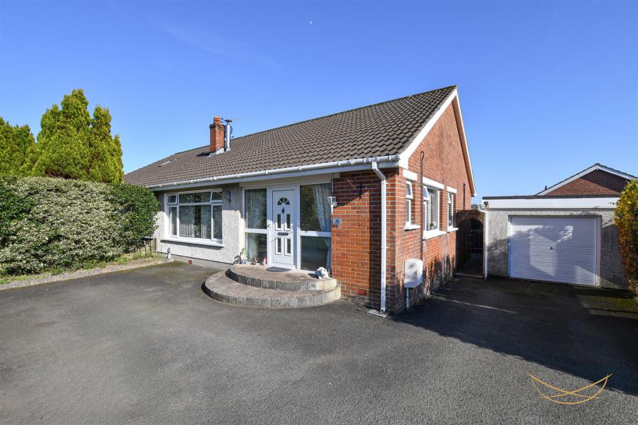 4 Grange Valley Grove