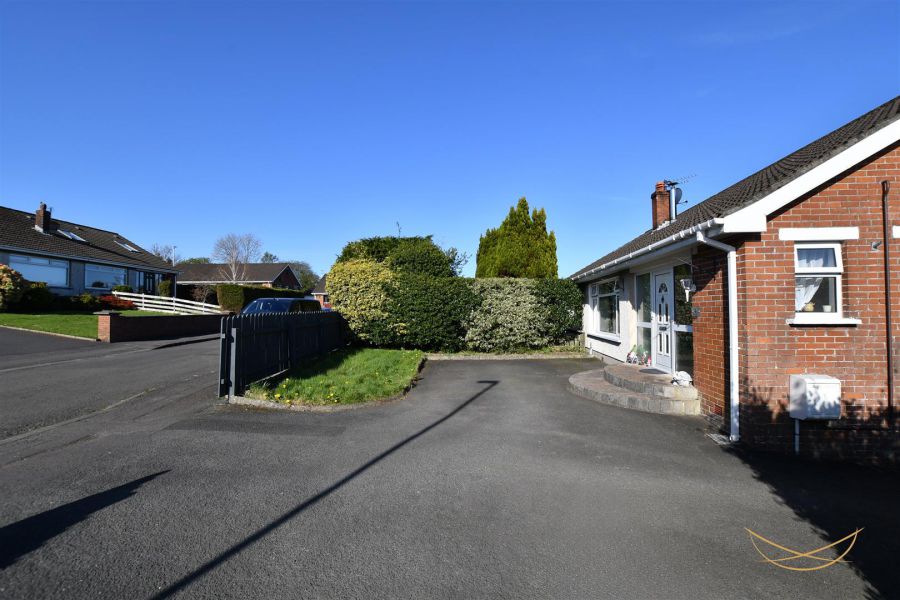 4 Grange Valley Grove
