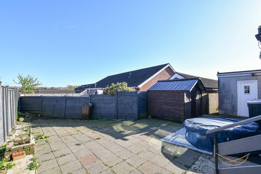 4 Grange Valley Grove