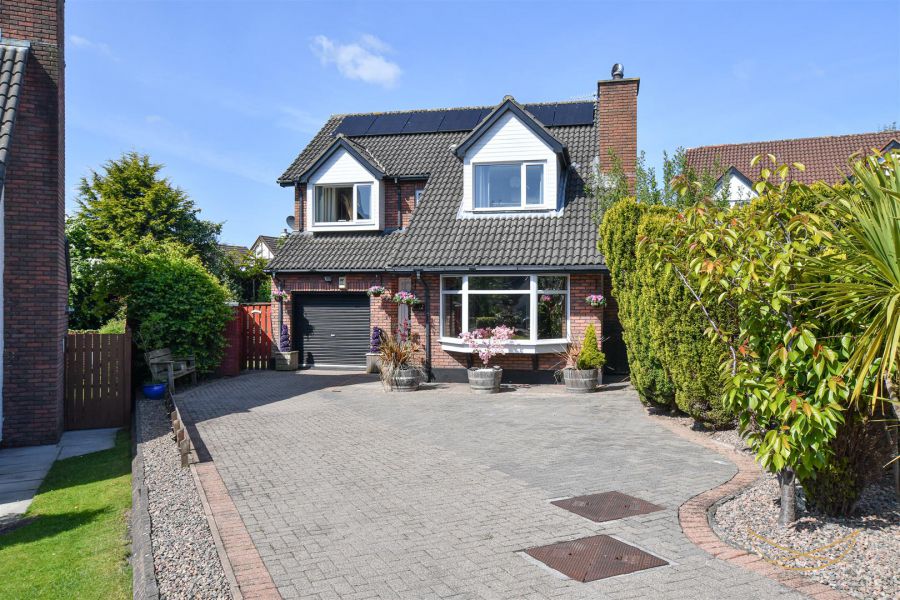 12 Burnet Close