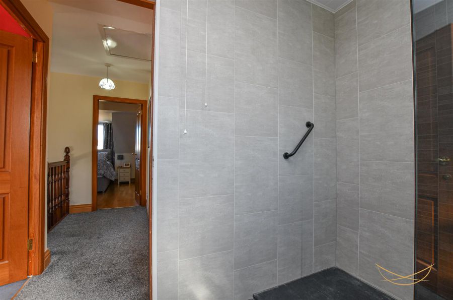 12 Burnet Close