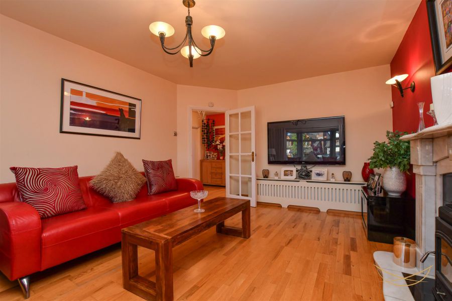 12 Burnet Close