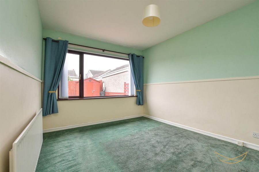 11 Rathmena Park