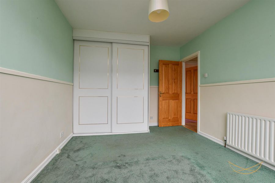 11 Rathmena Park