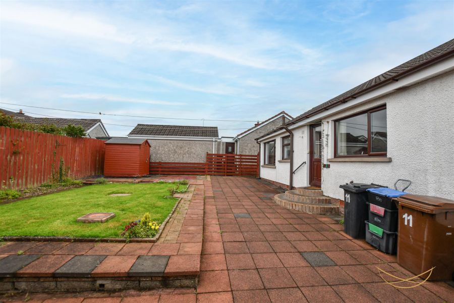 11 Rathmena Park