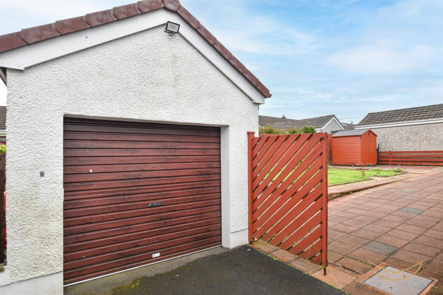 11 Rathmena Park