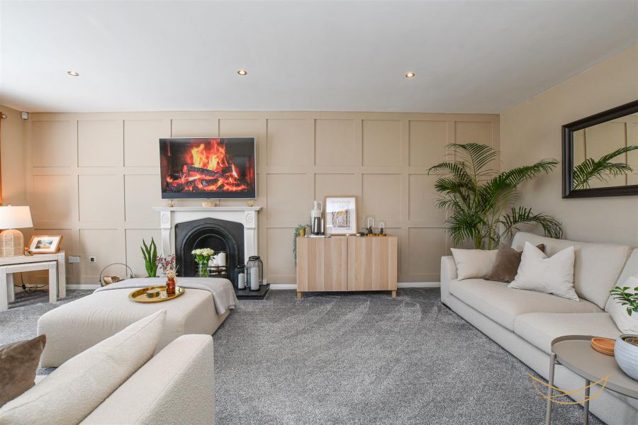 6 Blackthorn Grange