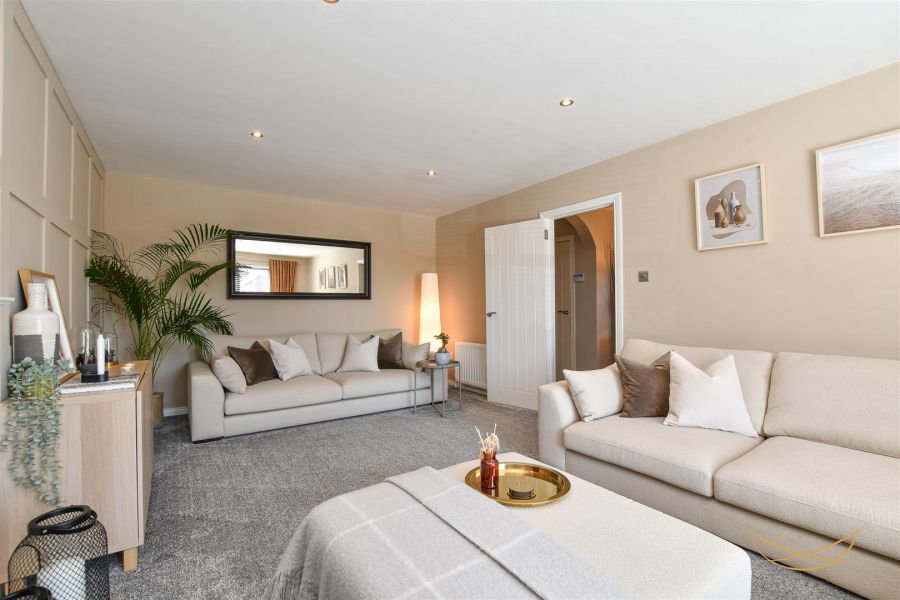 6 Blackthorn Grange