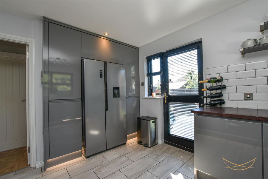 6 Blackthorn Grange