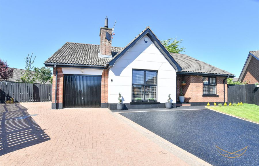 6 Blackthorn Grange