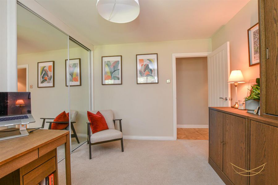 6 Blackthorn Grange