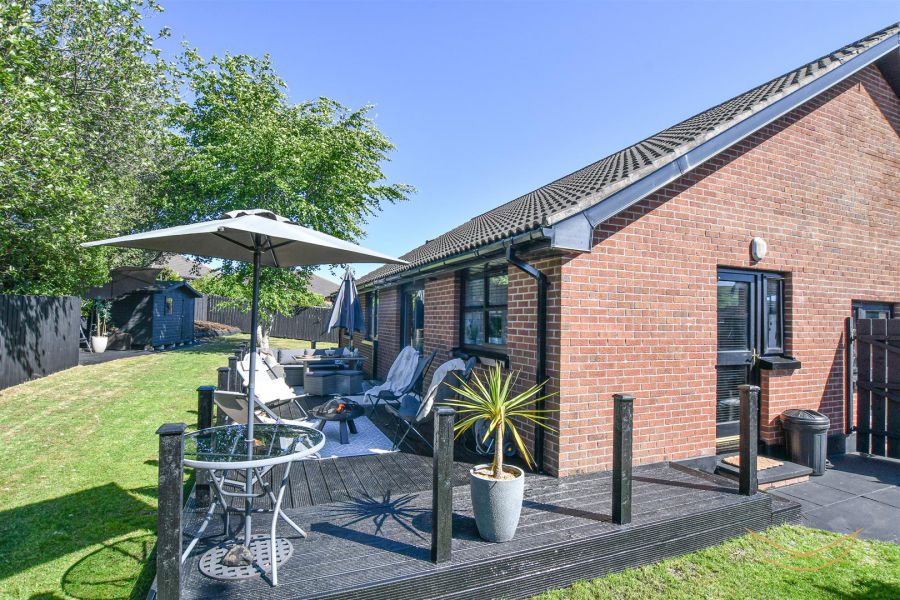 6 Blackthorn Grange