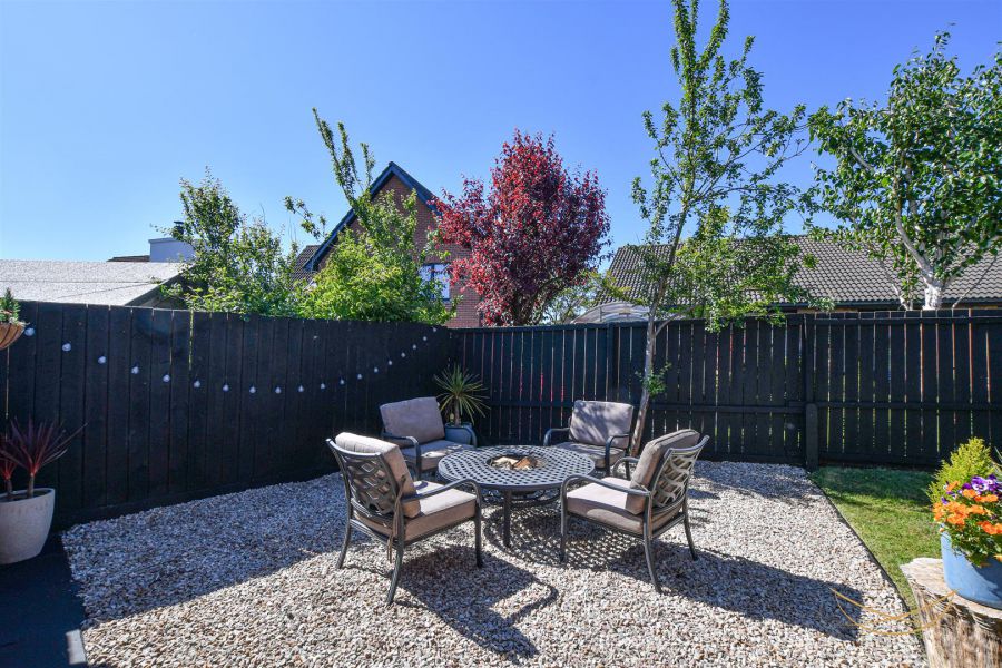 6 Blackthorn Grange
