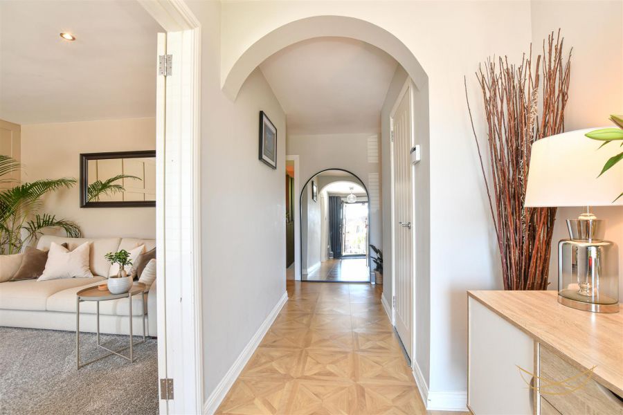6 Blackthorn Grange