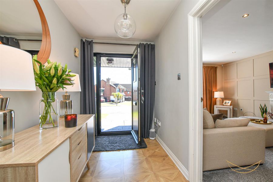 6 Blackthorn Grange