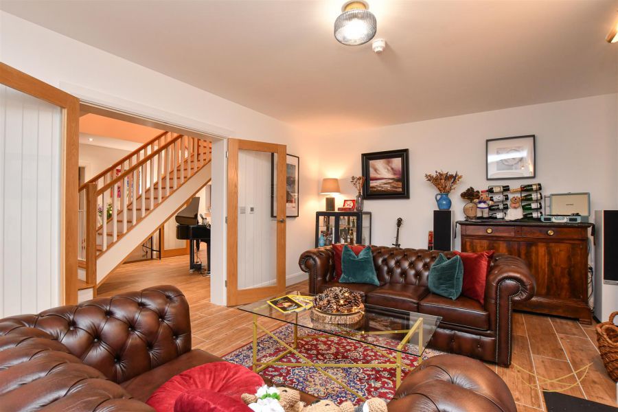 192 Seven Mile Straight