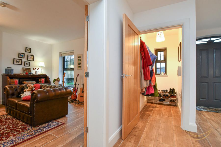 192 Seven Mile Straight