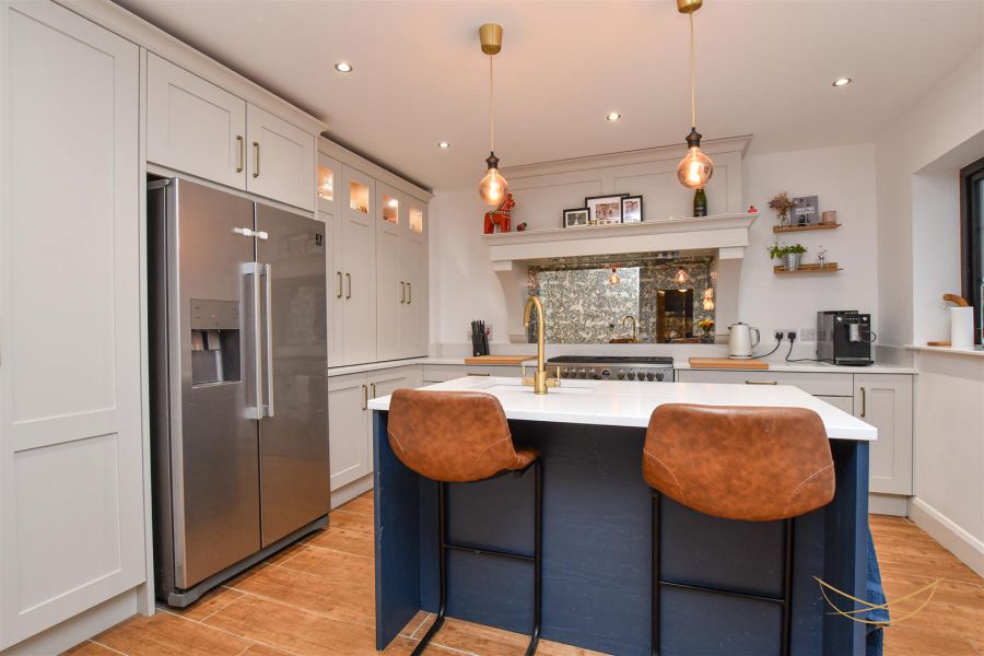 192 Seven Mile Straight