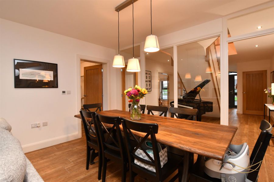 192 Seven Mile Straight