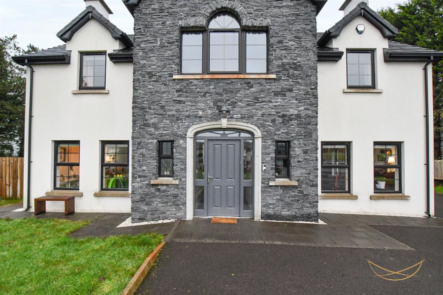 192 Seven Mile Straight