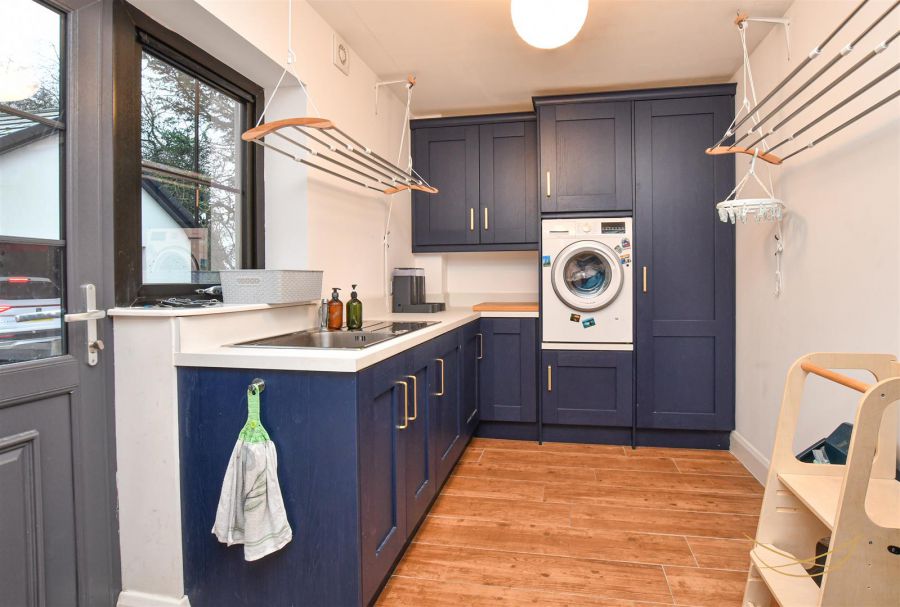 192 Seven Mile Straight