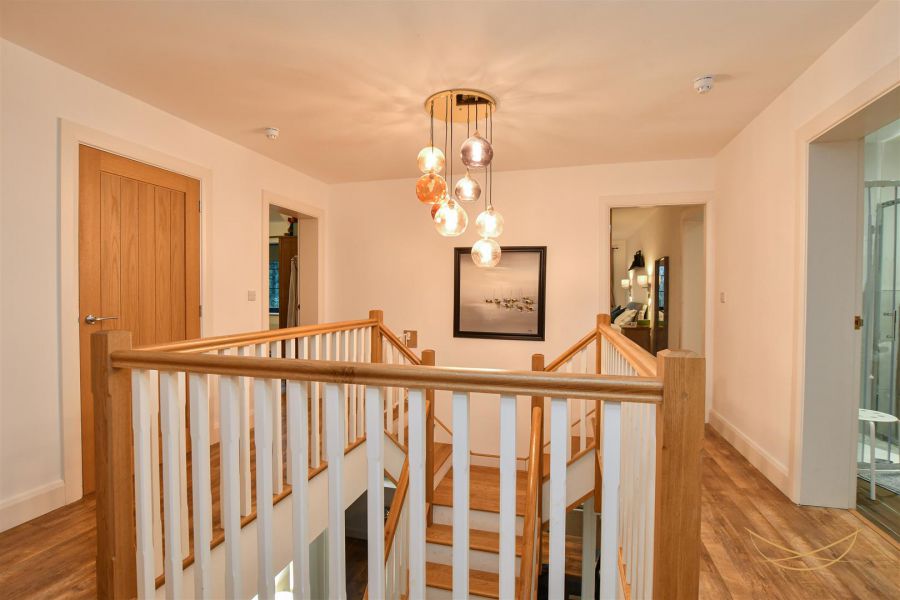 192 Seven Mile Straight