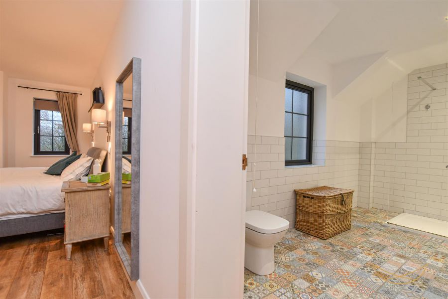 192 Seven Mile Straight