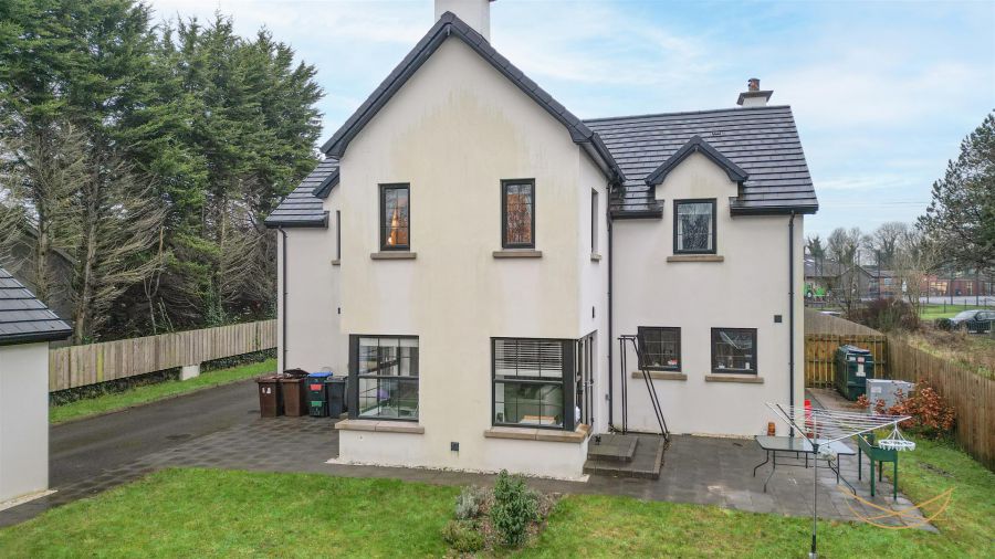 192 Seven Mile Straight