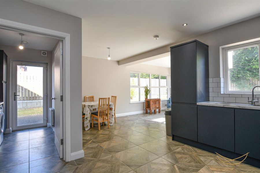 31 Rushfield Place