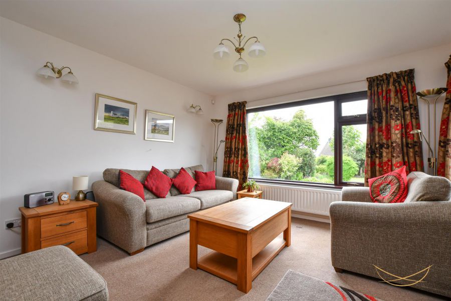 33 Watch Hill Road
