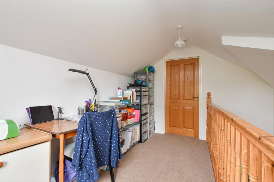 33 Watch Hill Road