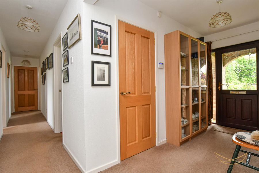 33 Watch Hill Road
