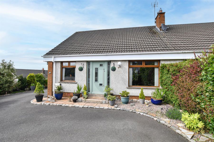 2 Collinview Drive