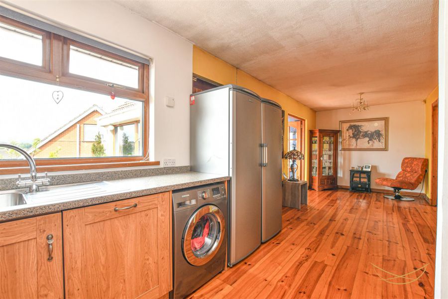 2 Collinview Drive