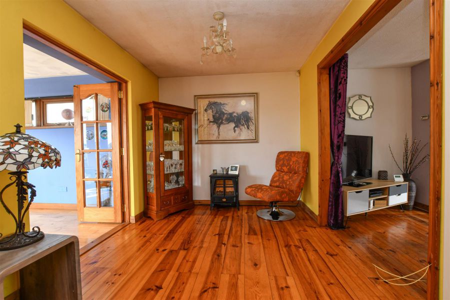 2 Collinview Drive