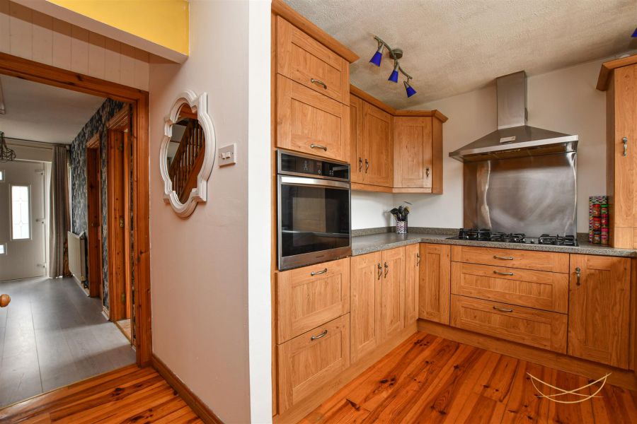 2 Collinview Drive